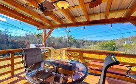Marshall Studio With Loft, Hot Tub And Views!