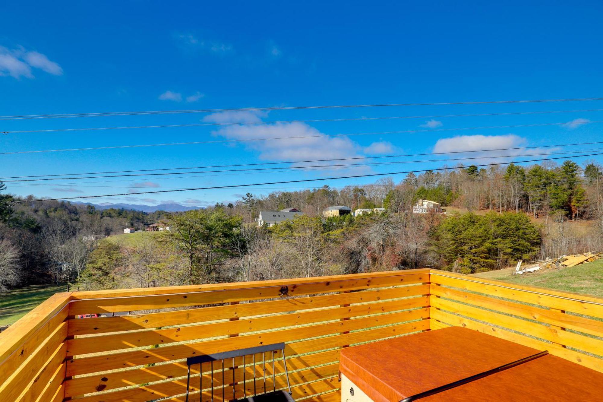 Marshall Studio With Loft, Hot Tub And Views! Exterior photo