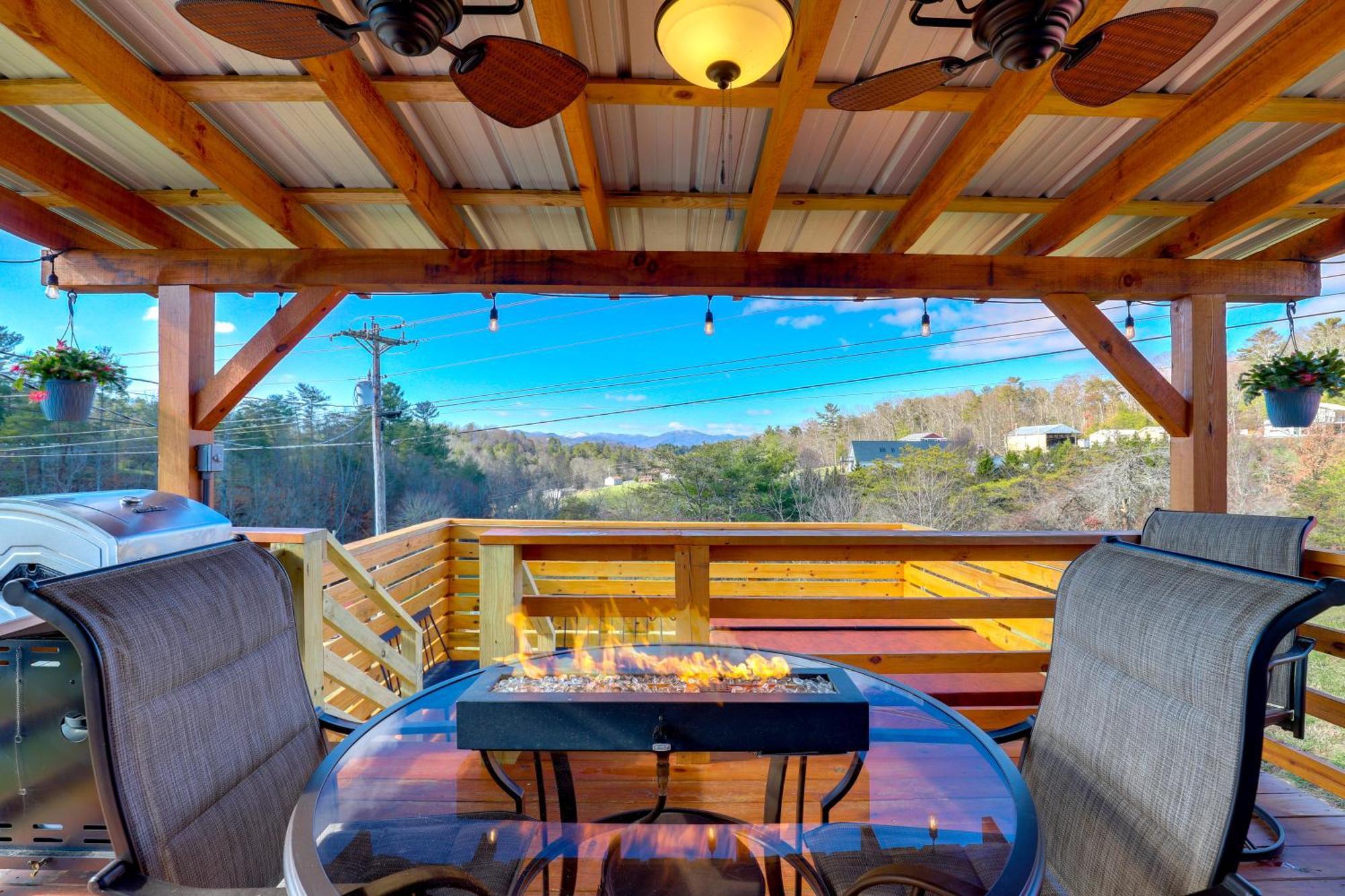Marshall Studio With Loft, Hot Tub And Views! Exterior photo